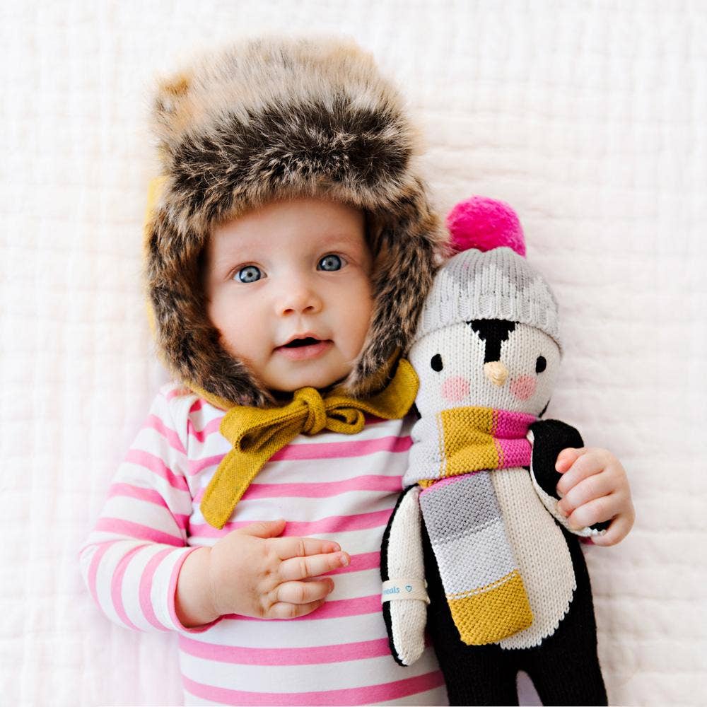 cuddle+kind - Aspen the penguin, gives 10 meals