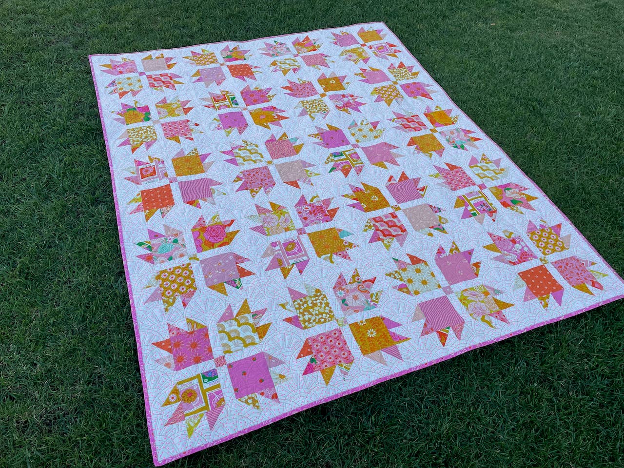 AllisonRamsing.com - *NEW PATTERN* Charm Pack Bear Paw Quilt Pattern - Printed