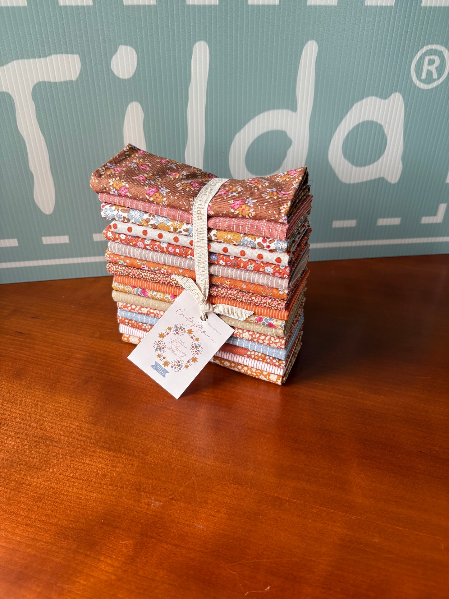 Tilda Creating Memories FQB 16 Fabrics 20x22in Autumn
