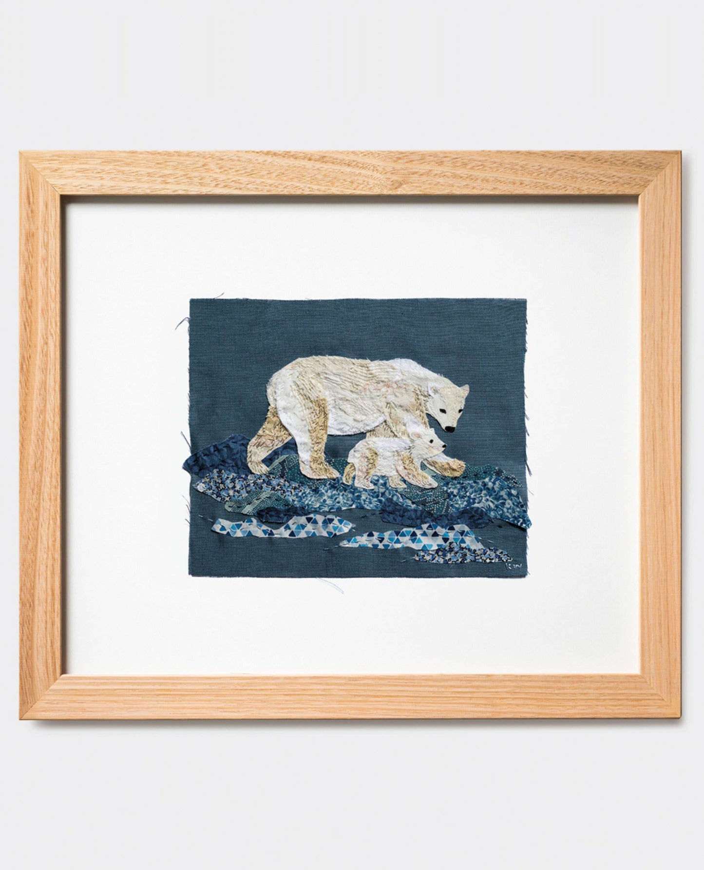Wattle&Loop - Polar Bear Slow Stitching Kit