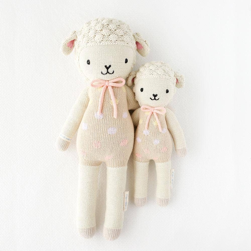 cuddle+kind - Lucy the lamb (pastel), gives 10 meals
