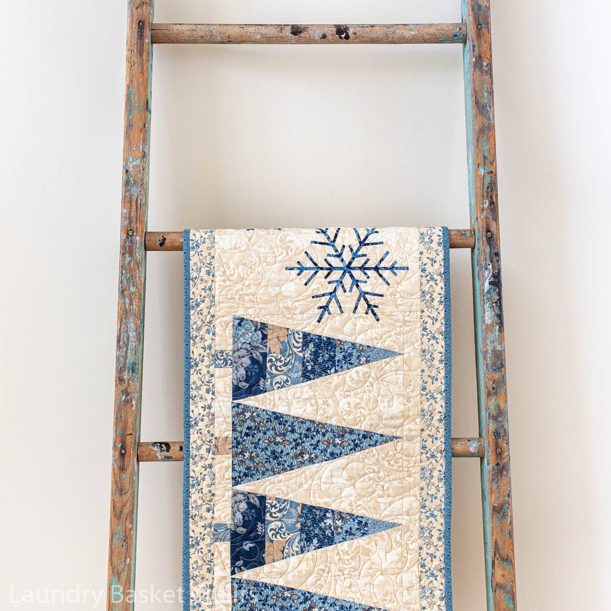 Laundry Basket Quilts - Sleigh Bell Runner Trio