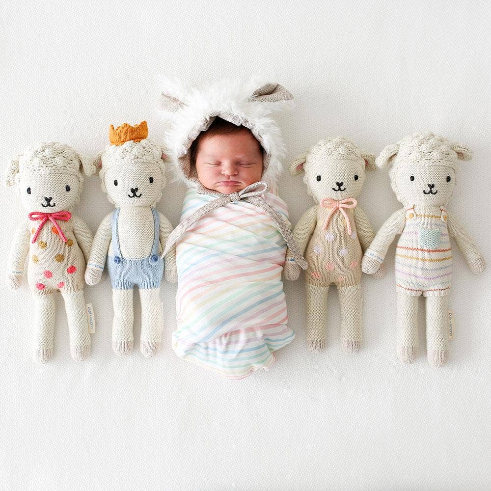 cuddle+kind - Lucy the lamb (pastel), gives 10 meals
