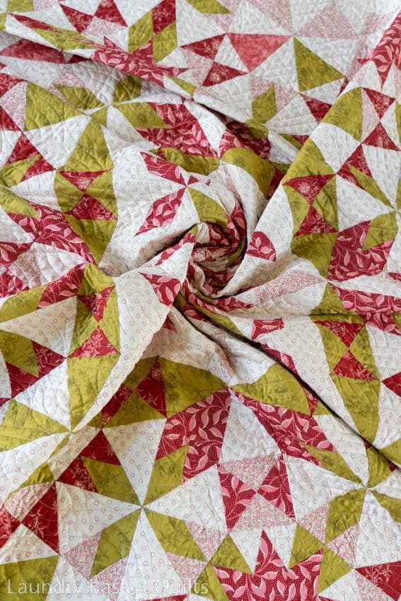 Laundry Basket Quilts - Alaskan Holiday